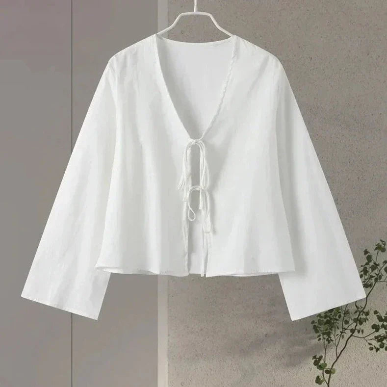 Ginia | Groene Blouse Geknoopt – Ontspannen en Verfijnd