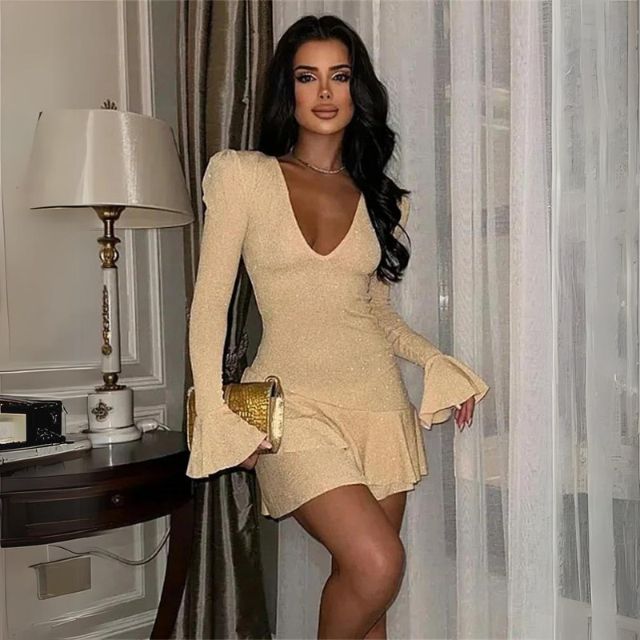 Candice | Mini Rochie Strălucitoare cu Mâneci Evazate