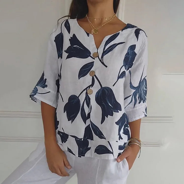 Jeanne | Blusa Floral Elegante – Botonadura Central y Mangas Cortas 