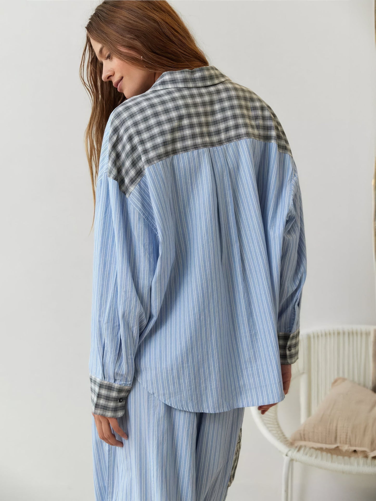 Lucienne | Pyjamas Komfort & Stil med Kontrasterende Ruter 