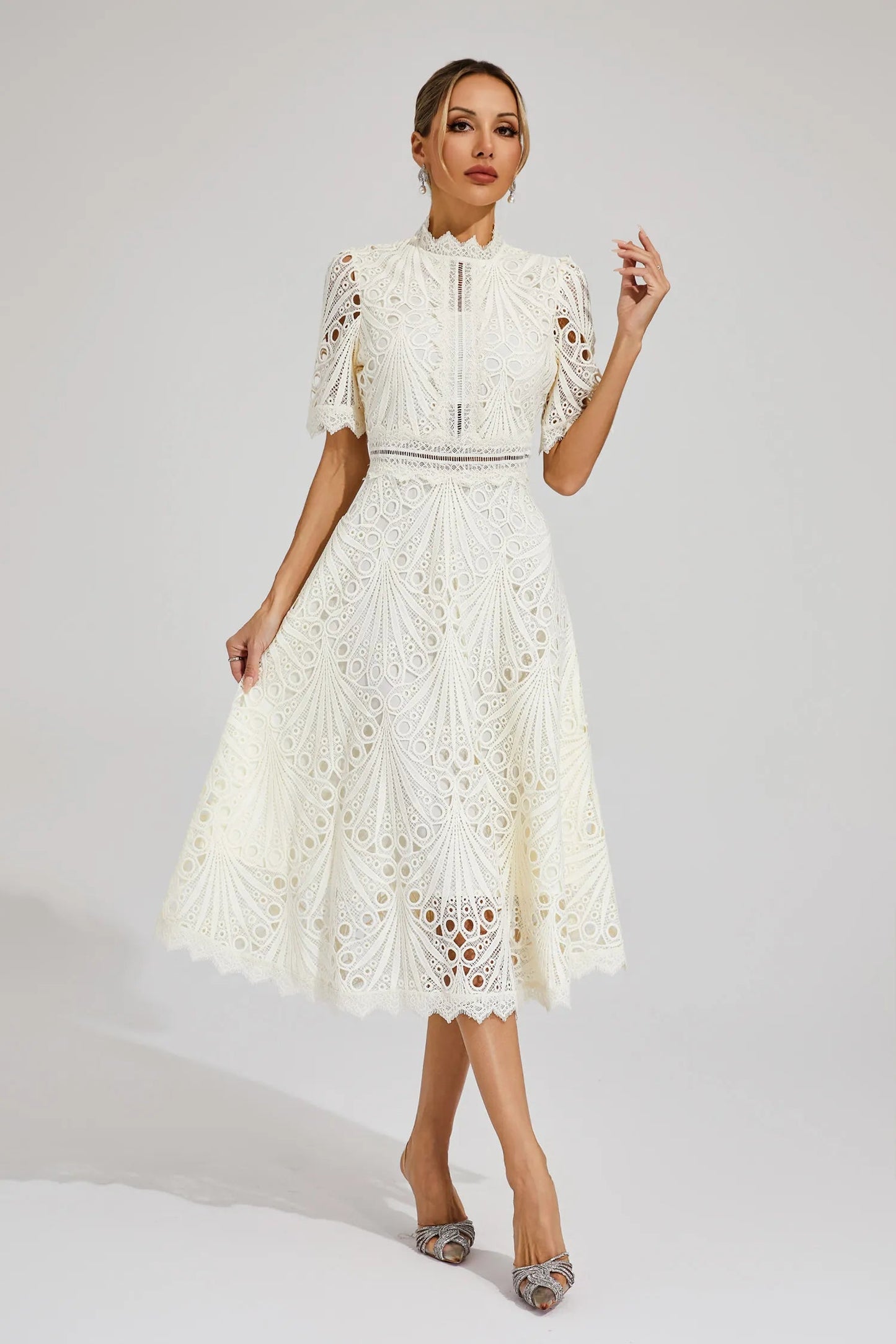 Nadine | Abito Midi – Fascino Chic E Tocchi Raffinati 