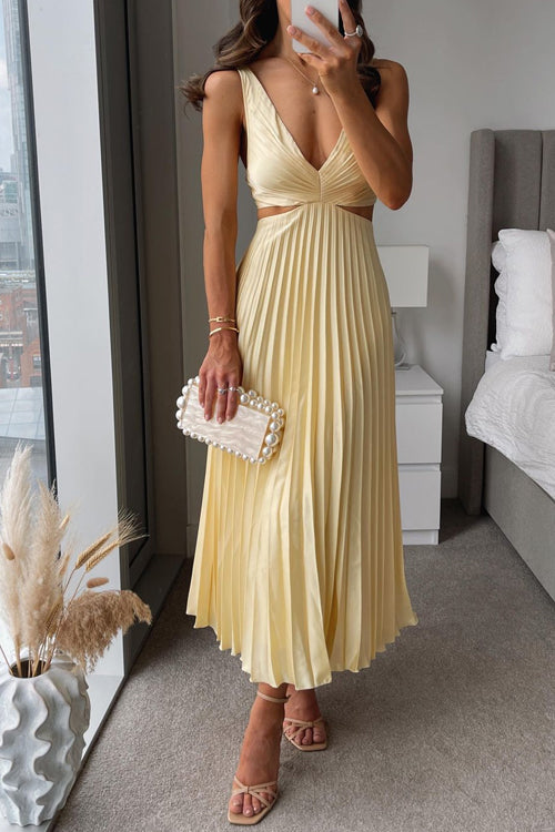 Caroline | Abito Lungo Plissettato Con Ritagli – Eleganza Moderna 