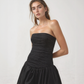 Anita | Vestido Largo Evase – Escote Recto y Dobladillo Voluminoso 