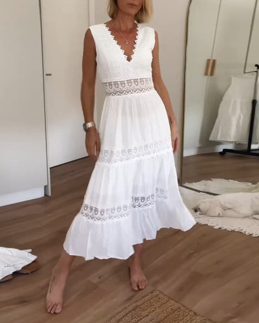 Aliénor | Long Bohemian Dress – Deep Plunge Neckline and Lightness 
