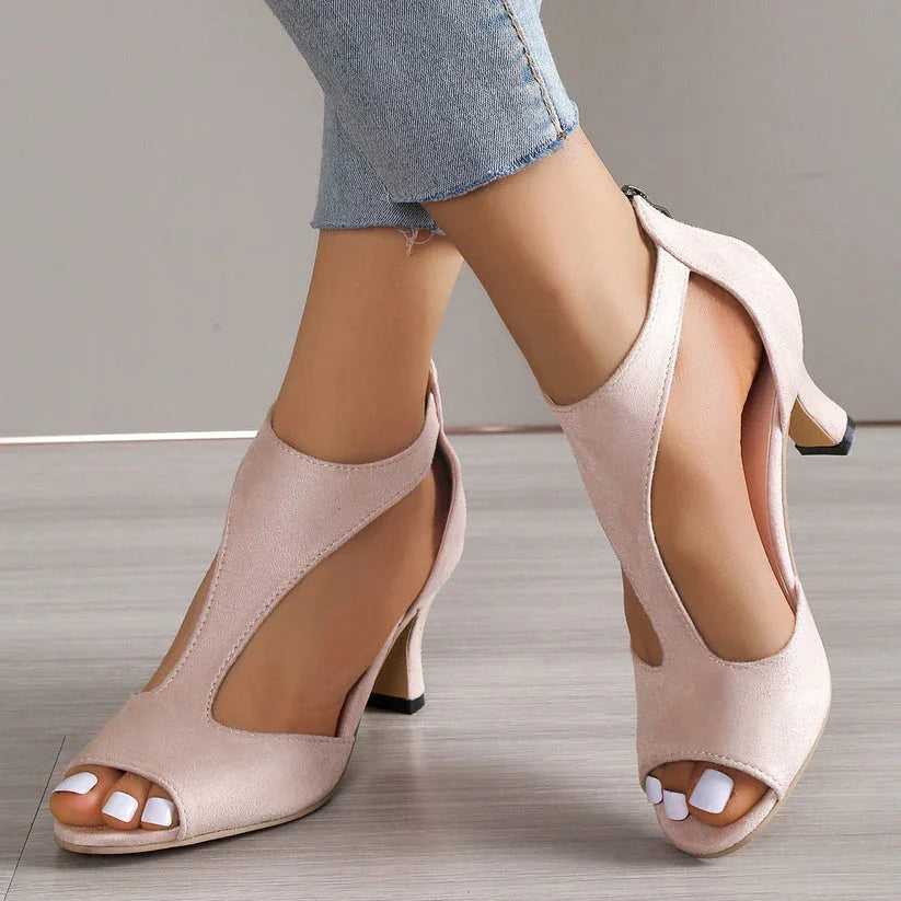 Anastasie | Open-Toe Heels – Chic and Feminine Look 