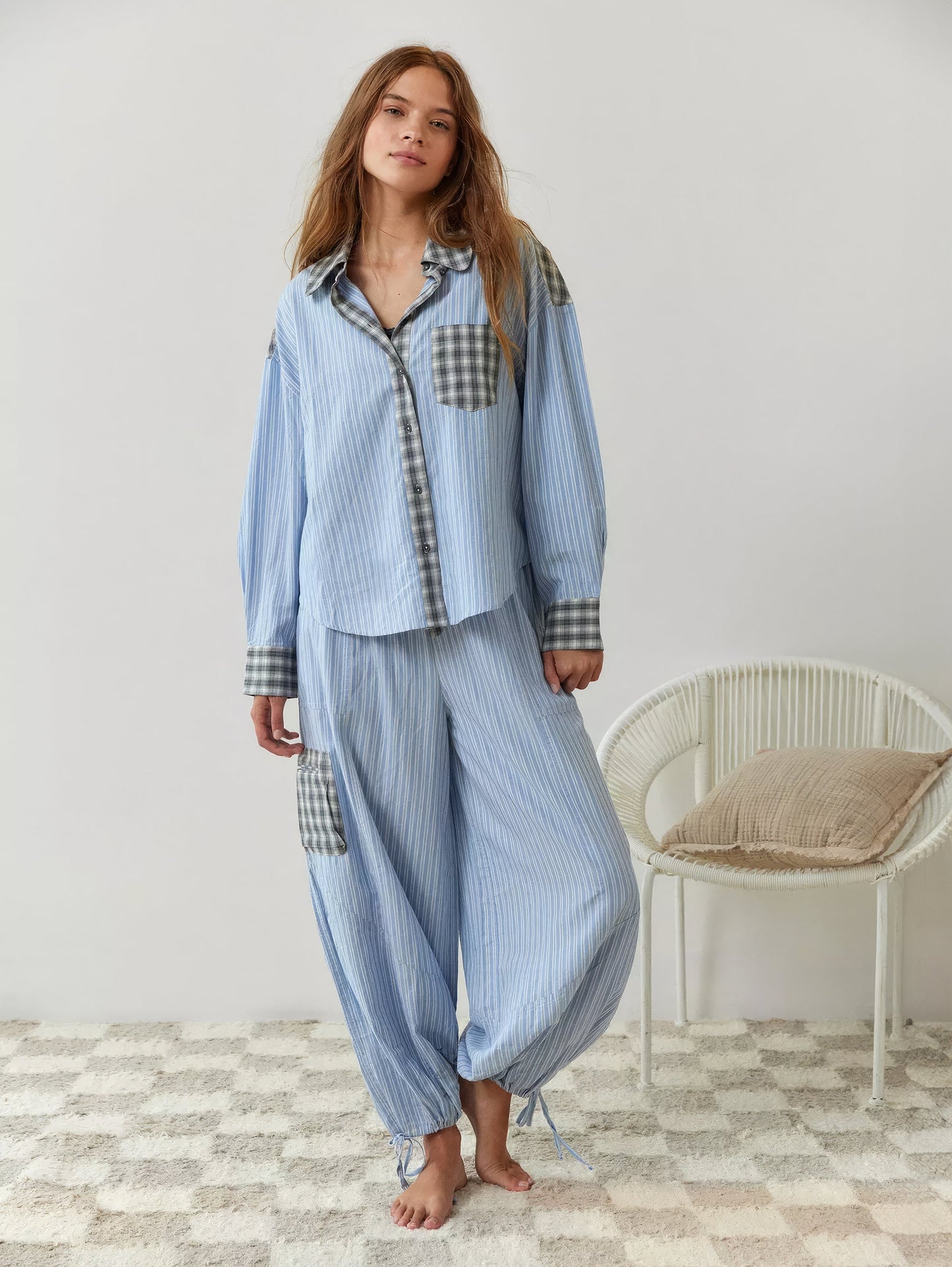 Lucienne | Pyjamas Komfort & Stil med Kontrasterende Ruter 