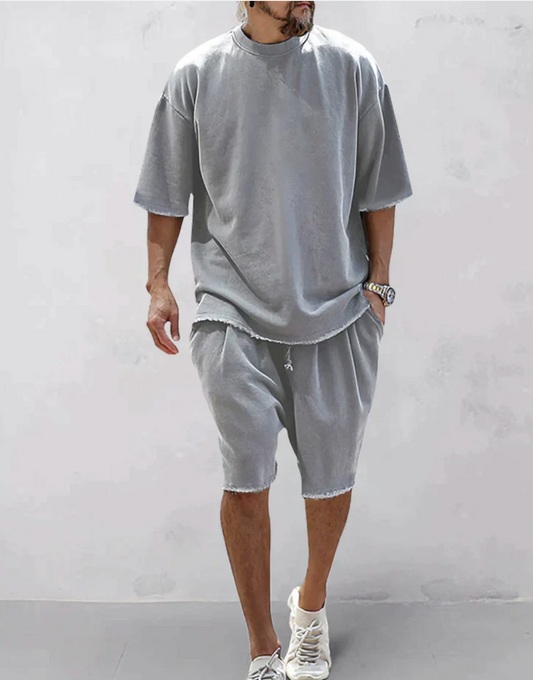 Adrien|Conjunto de camiseta oversize y pantalones cortos para un look cómodo y estiloso 